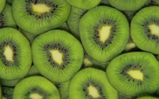 New Checkout 51 offers: Kiwis, onions, grapefruit, bananas, salad